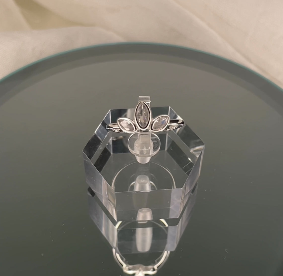 Flora-Ring